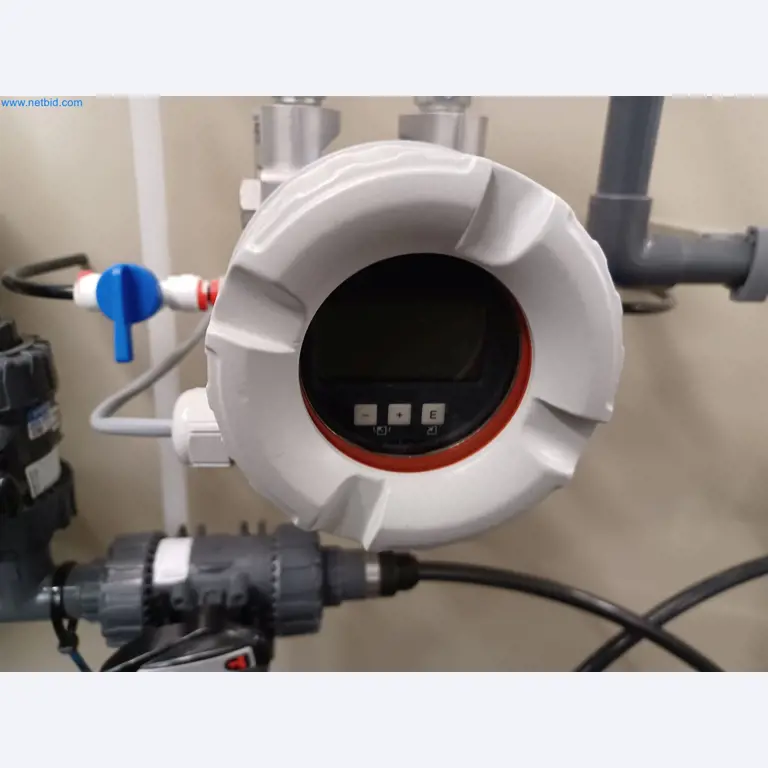 Laboratory equipment / Extensive storage technology and inventories / Osmosis systems and much more.-8