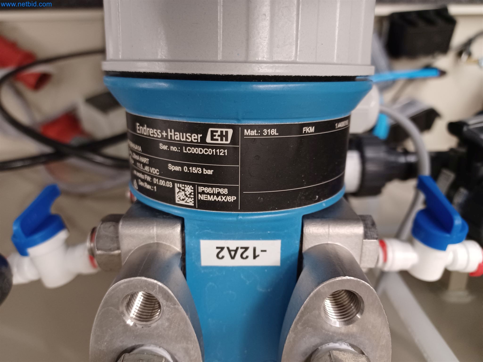 Laboratory equipment / Extensive storage technology and inventories / Osmosis systems and much more.-9