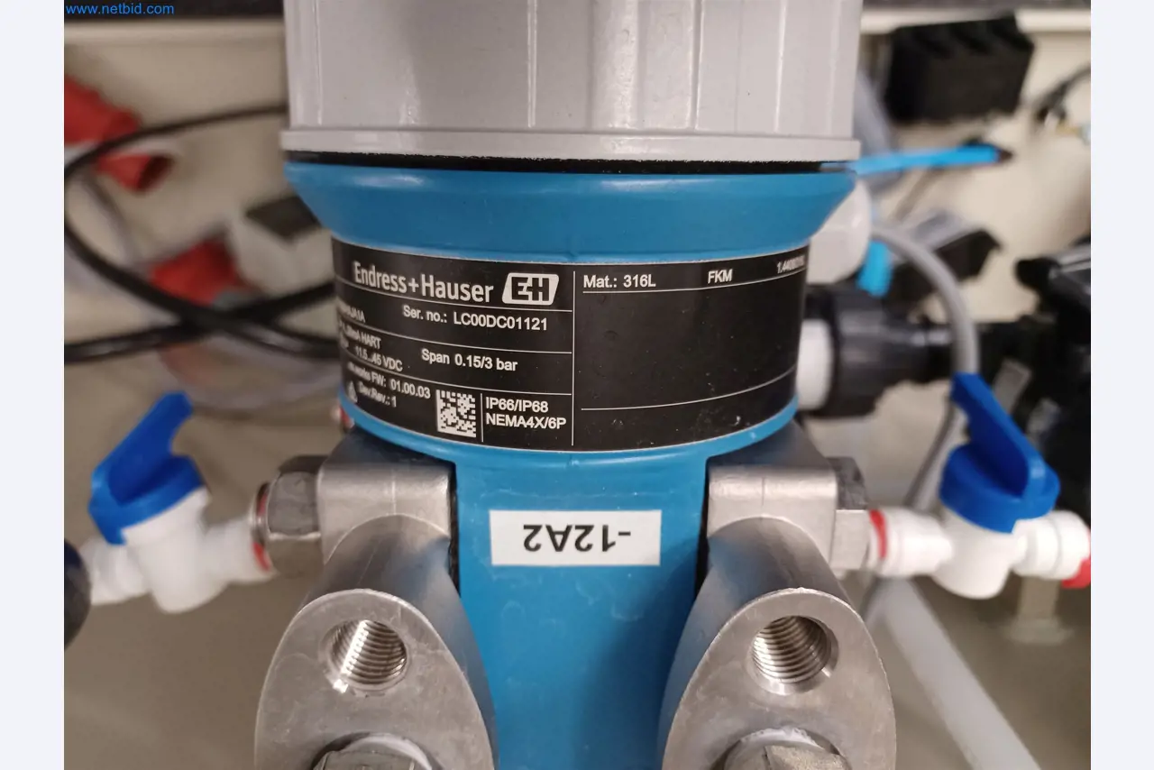 Laboratory equipment / Extensive storage technology and inventories / Osmosis systems and much more.-9