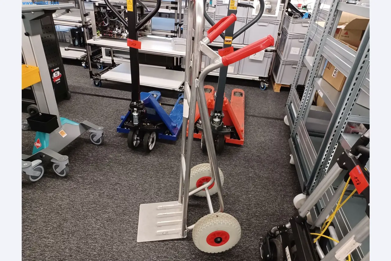 Laboratory equipment / Extensive storage technology and inventories / Osmosis systems and much more.-10