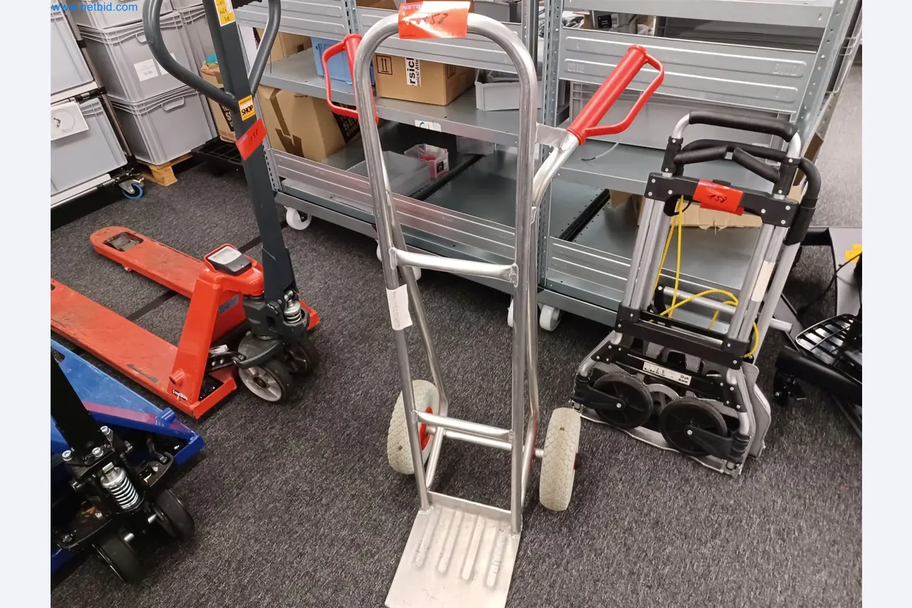 Laboratory equipment / Extensive storage technology and inventories / Osmosis systems and much more.-9