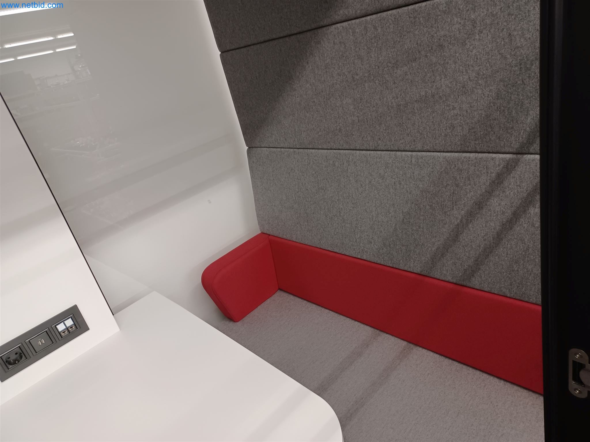 Laboratory equipment / Extensive storage technology and inventories / Osmosis systems and much more.-5