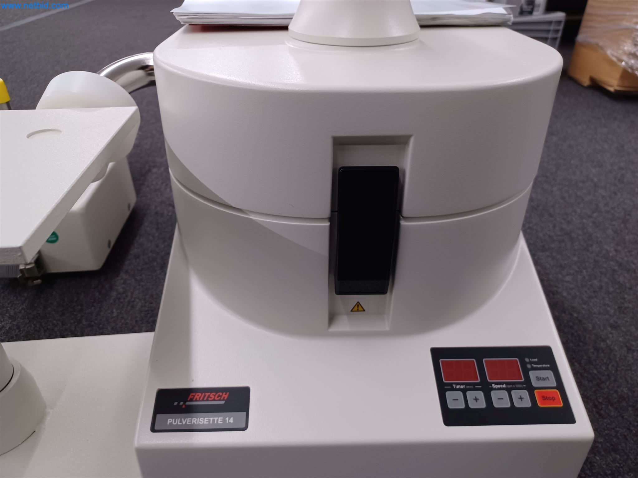 Laboratory equipment / Extensive storage technology and inventories / Osmosis systems and much more.-1