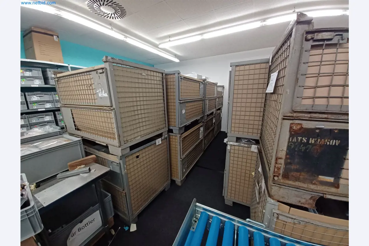 Laboratory equipment / Extensive storage technology and inventories / Osmosis systems and much more.-3