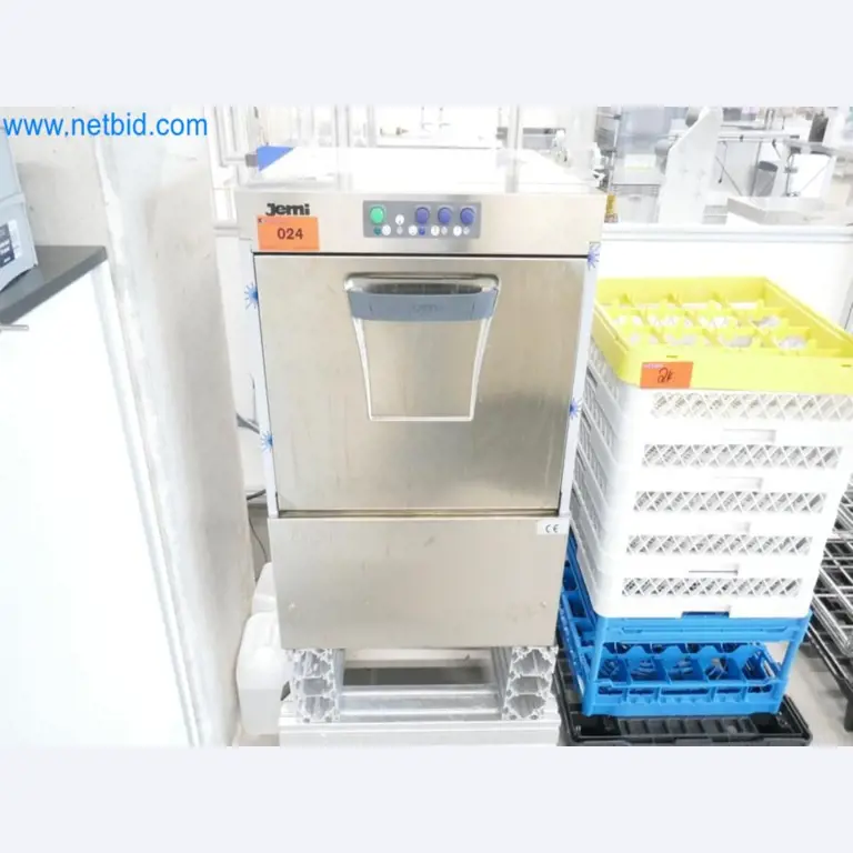Laboratory equipment / Extensive storage technology and inventories / Osmosis systems and much more.-1