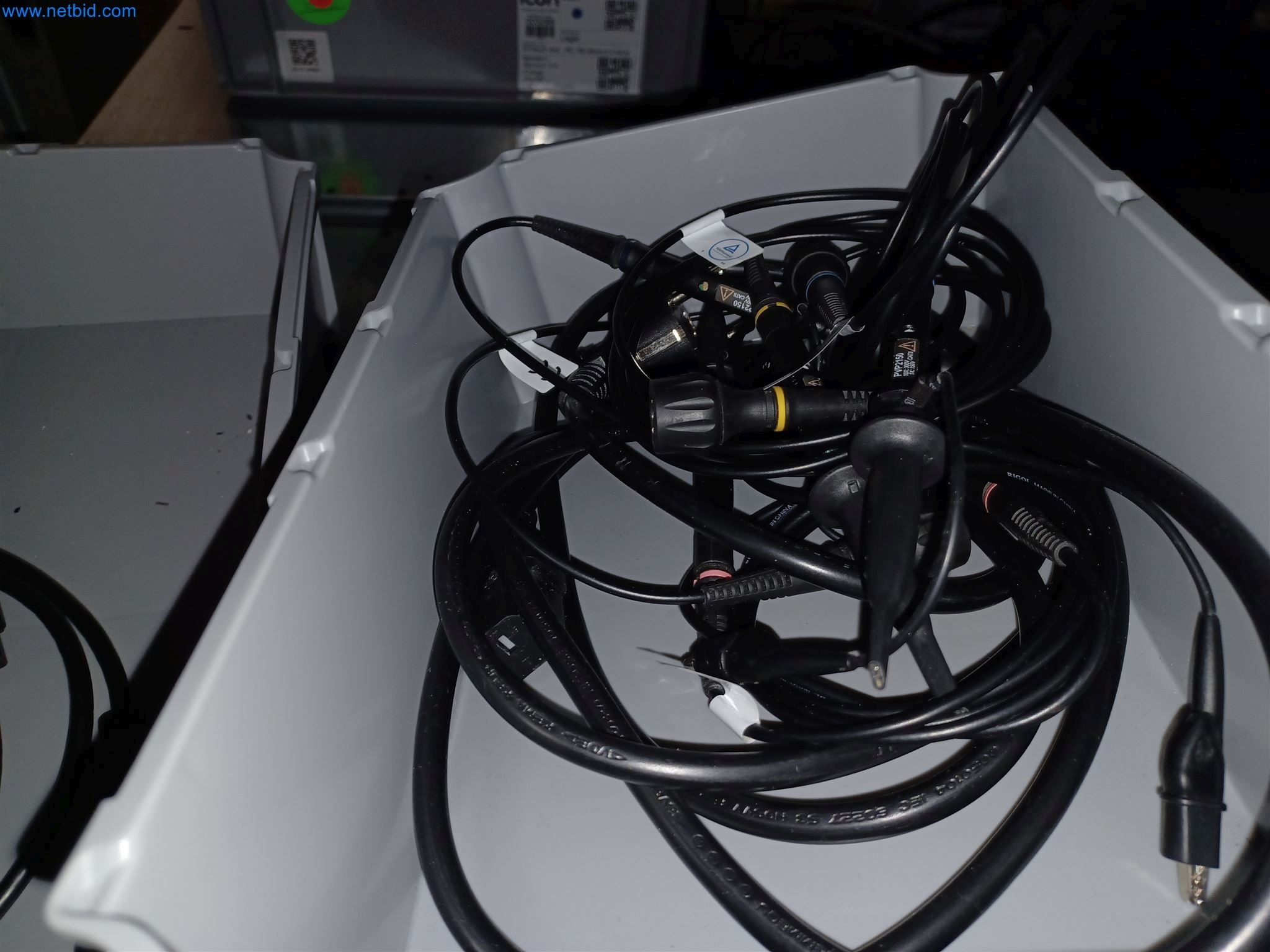 Laboratory equipment / Extensive storage technology and inventories / Osmosis systems and much more.-6