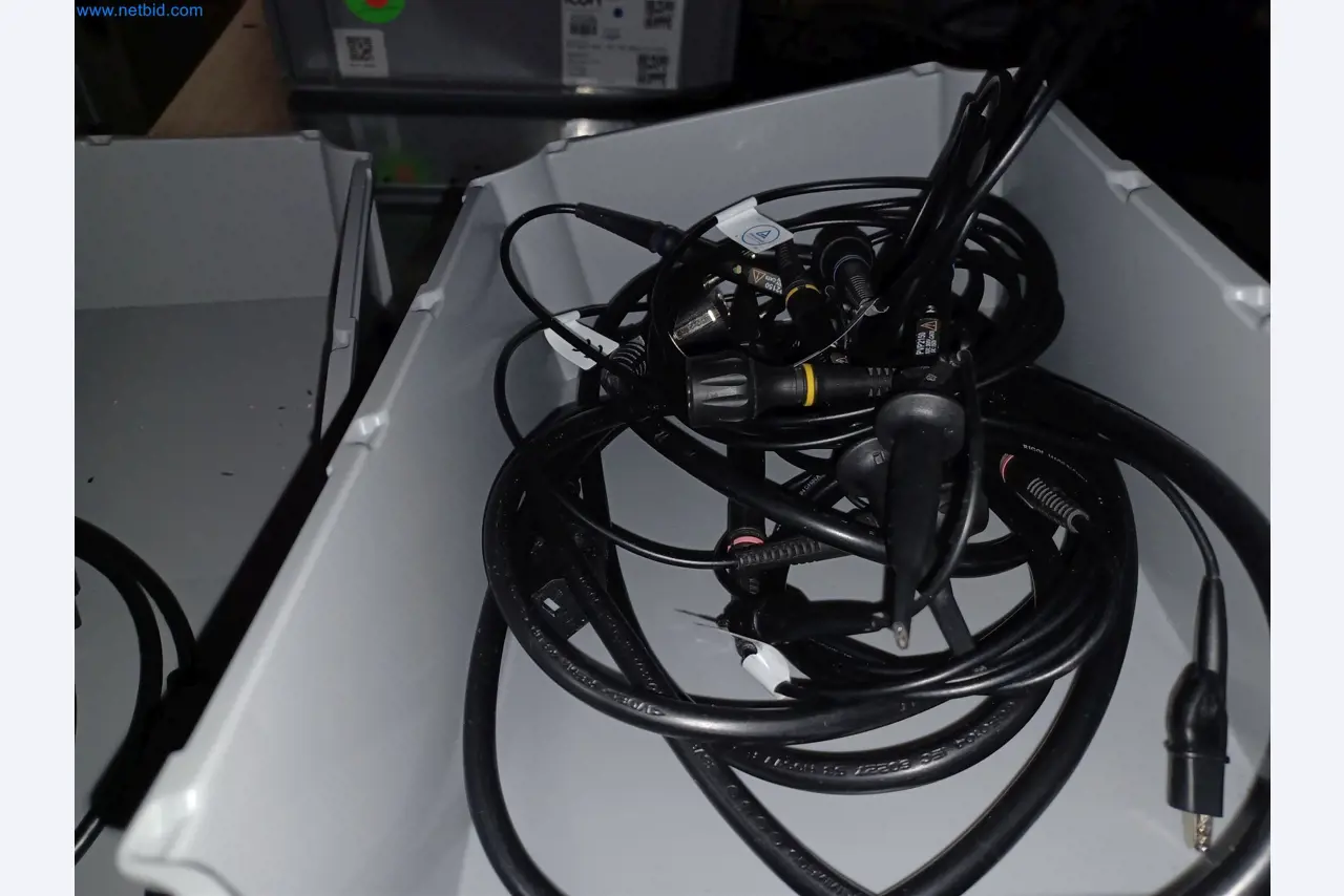 Laboratory equipment / Extensive storage technology and inventories / Osmosis systems and much more.-6