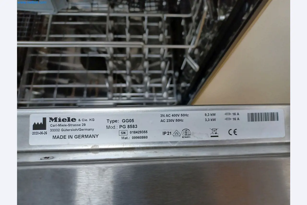 Laboratory equipment / Extensive storage technology and inventories / Osmosis systems and much more.-3