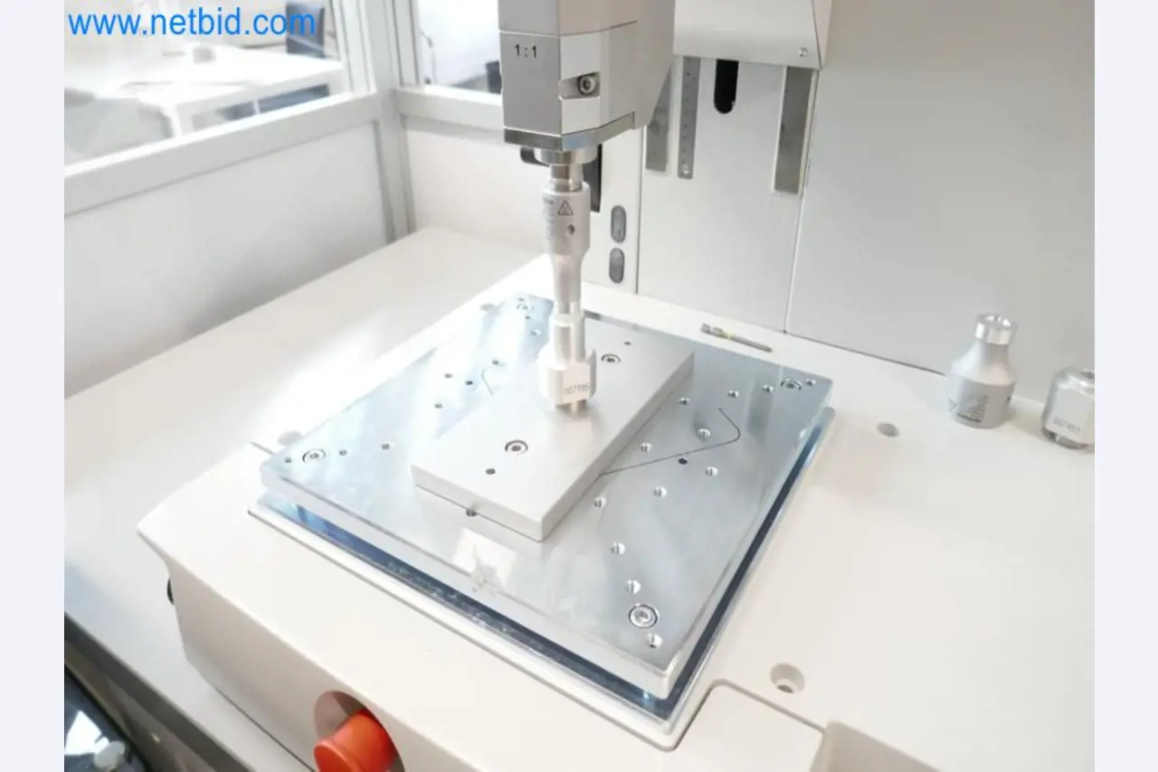 Laboratory equipment / Extensive storage technology and inventories / Osmosis systems and much more.-4