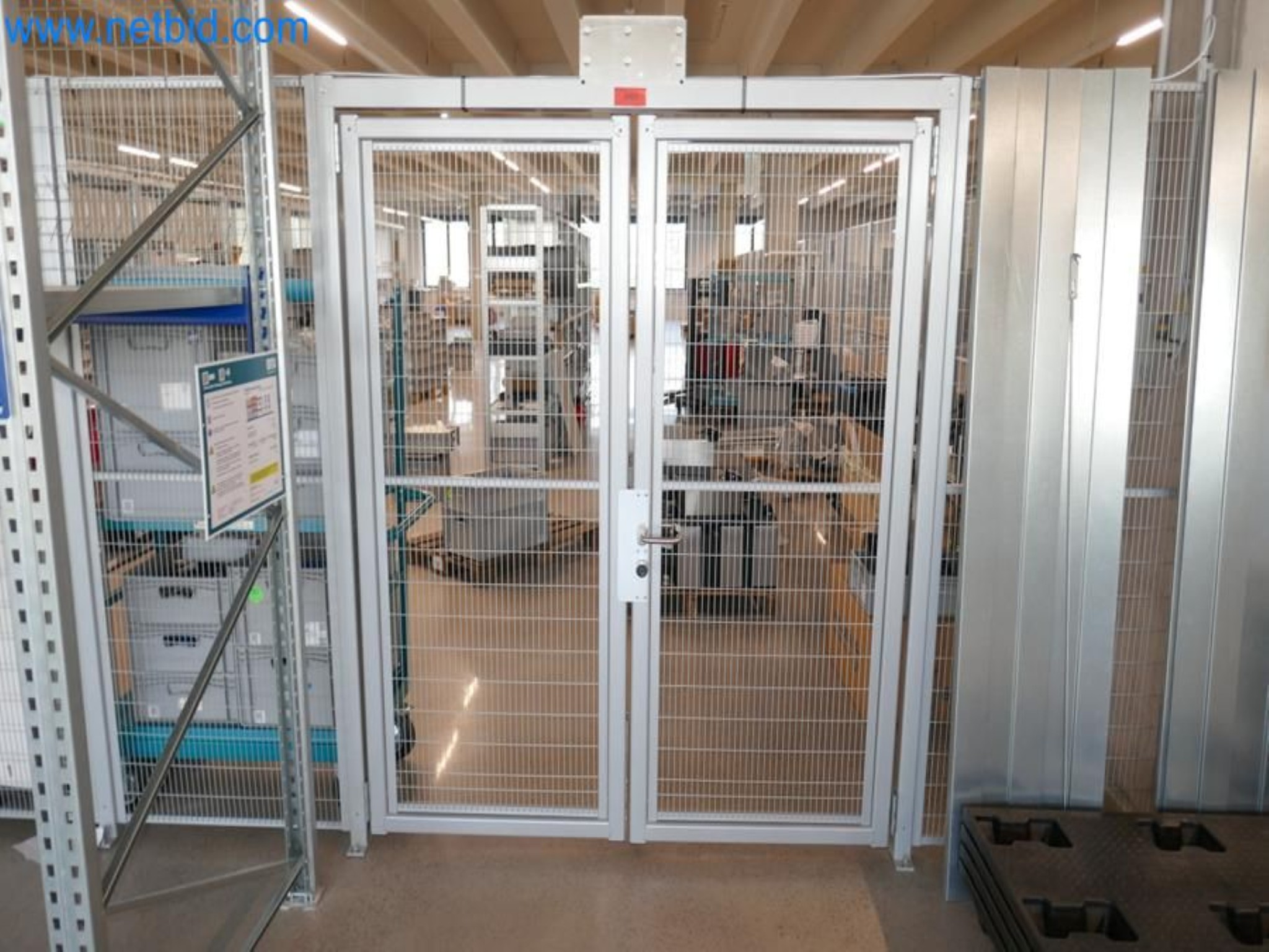 Laboratory equipment / Extensive storage technology and inventories / Osmosis systems and much more.-2