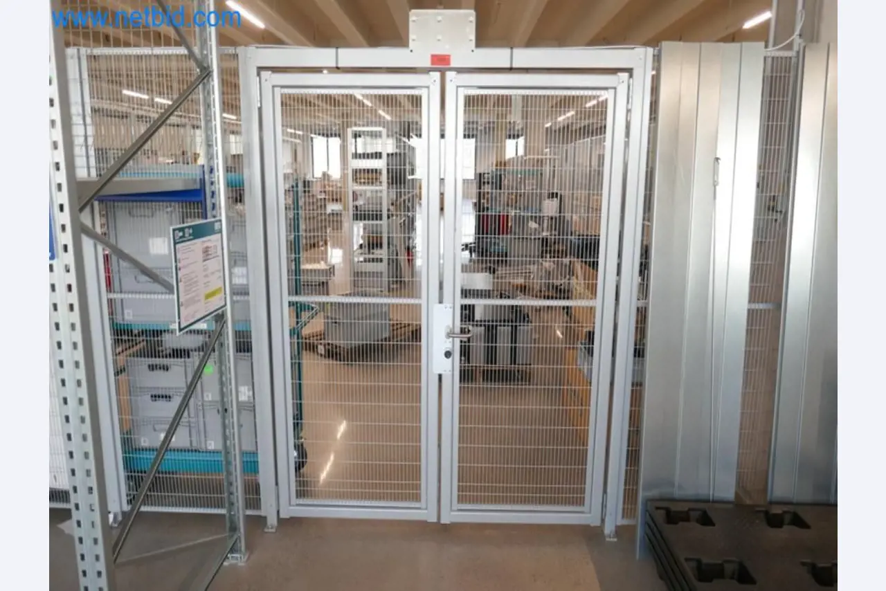 Laboratory equipment / Extensive storage technology and inventories / Osmosis systems and much more.-2