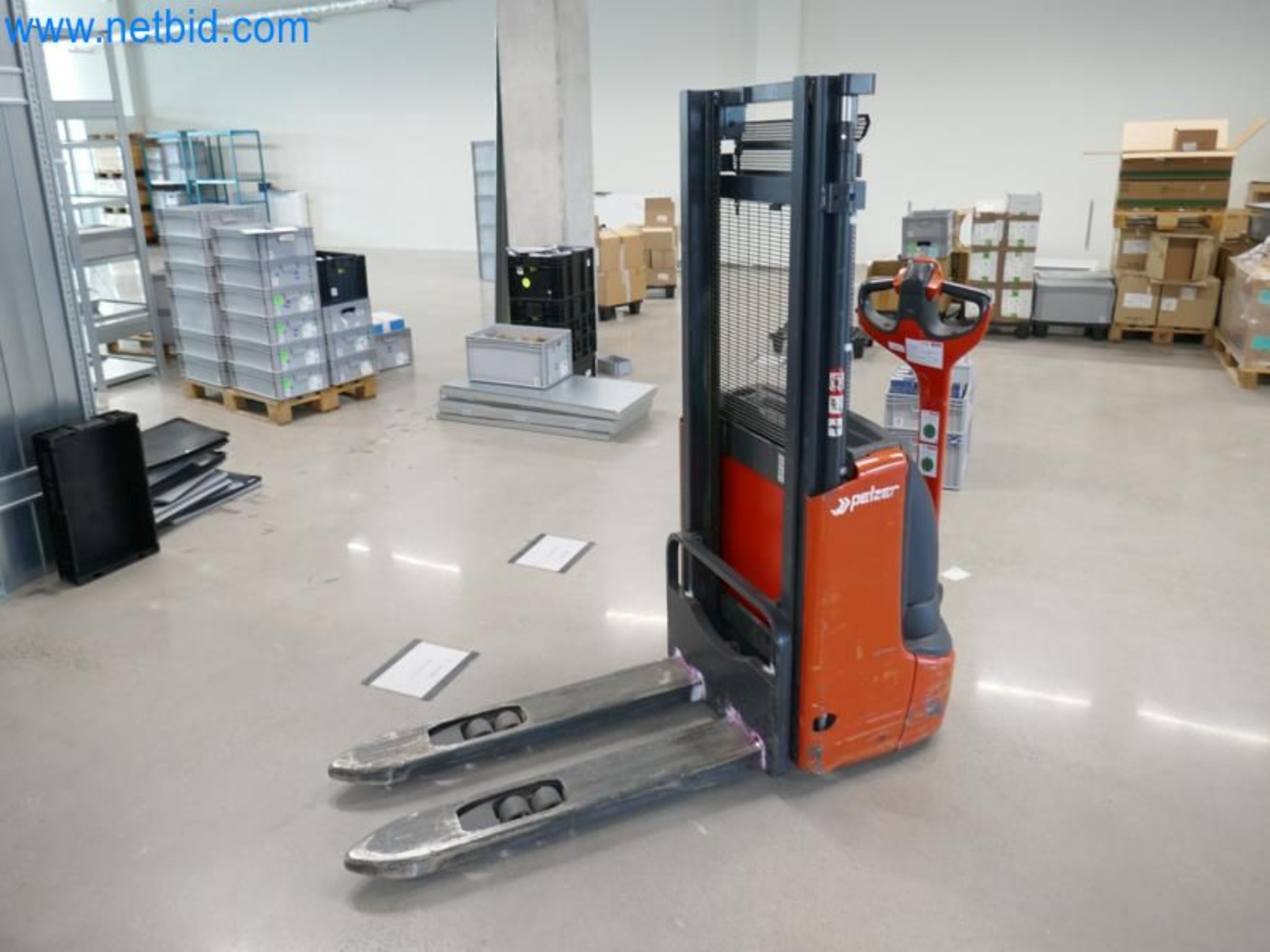 Laboratory equipment / Extensive storage technology and inventories / Osmosis systems and much more.-1