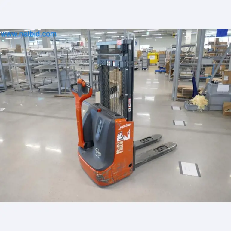 Laboratory equipment / Extensive storage technology and inventories / Osmosis systems and much more.-2