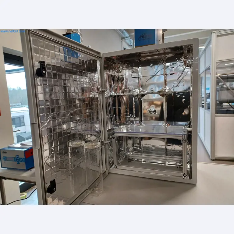 Laboratory equipment / Extensive storage technology and inventories / Osmosis systems and much more.-17