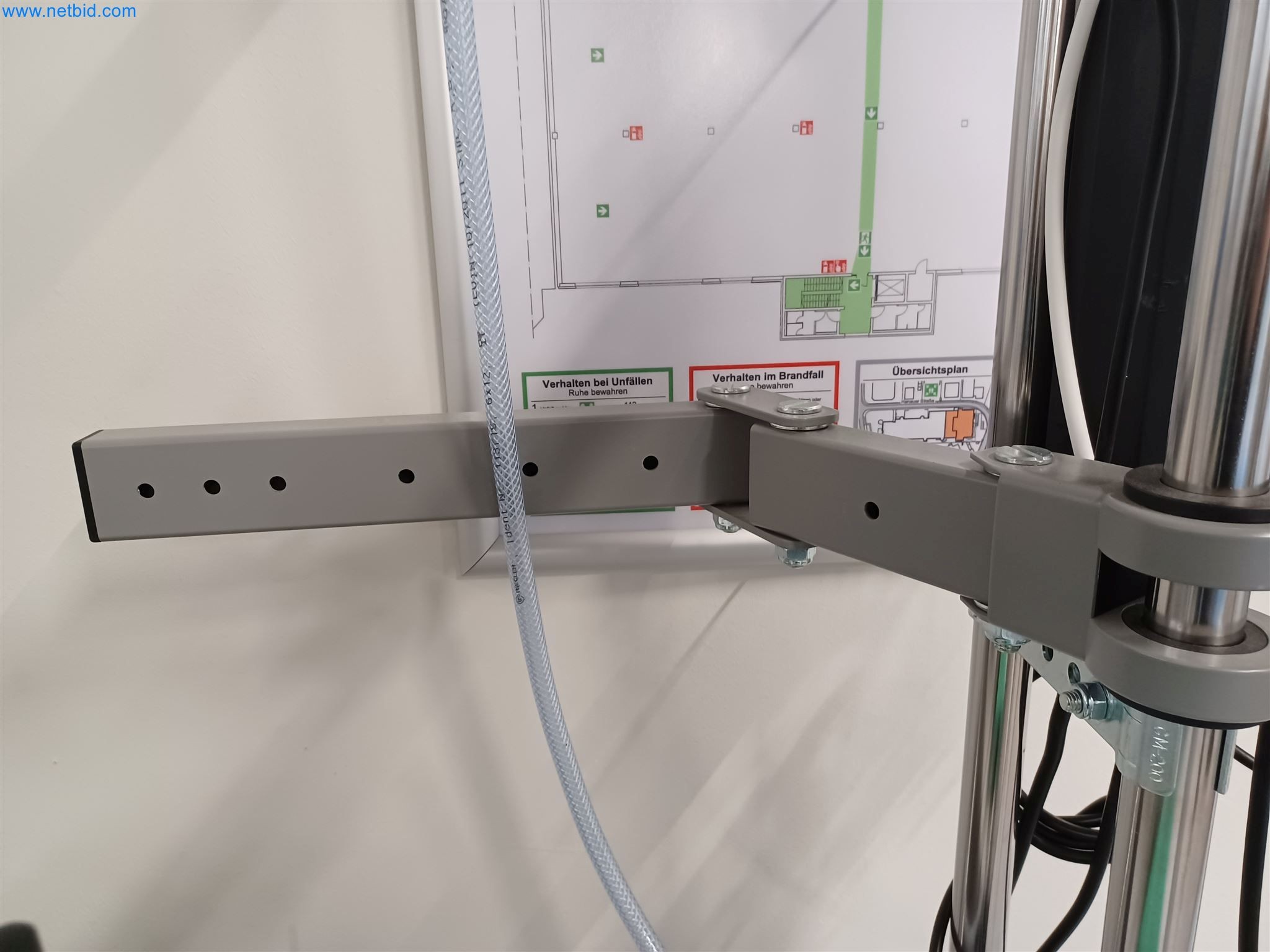 Laboratory equipment / Extensive storage technology and inventories / Osmosis systems and much more.-9