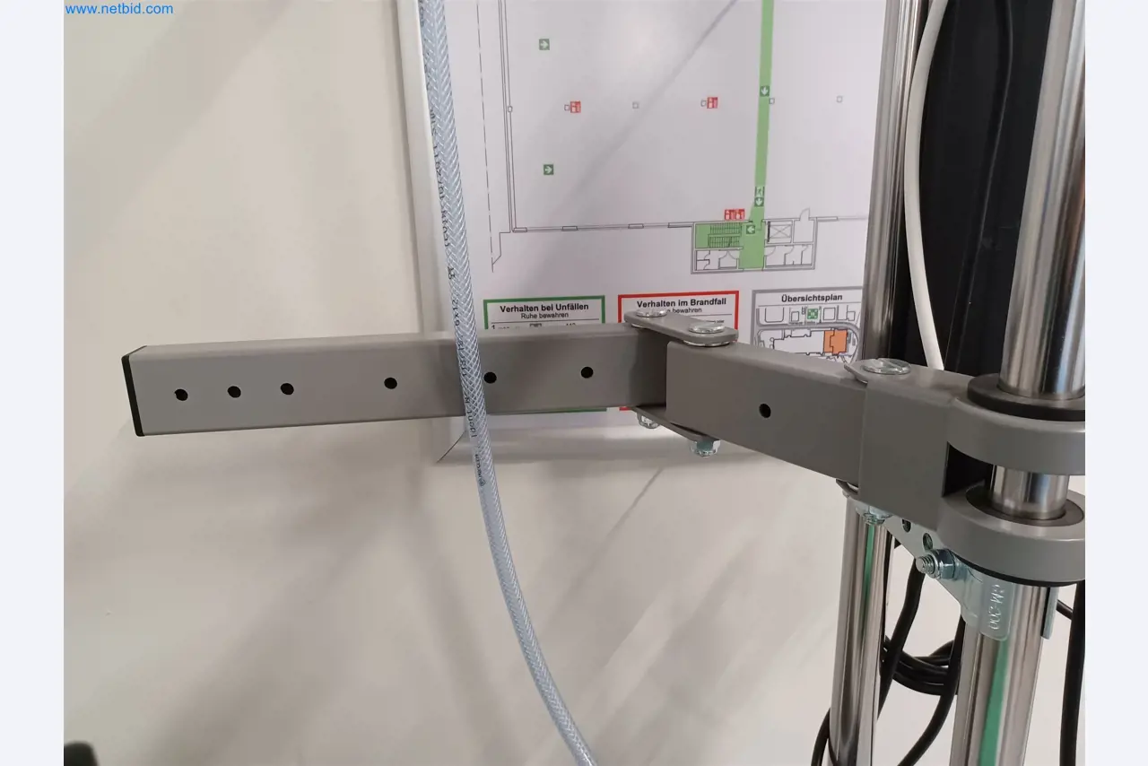 Laboratory equipment / Extensive storage technology and inventories / Osmosis systems and much more.-9