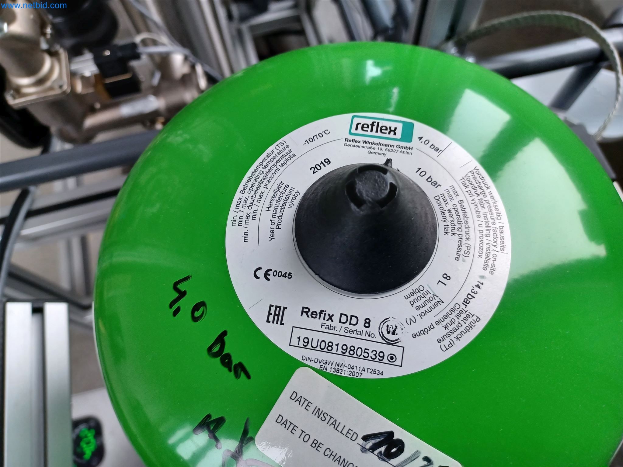 Laboratory equipment / Extensive storage technology and inventories / Osmosis systems and much more.-12