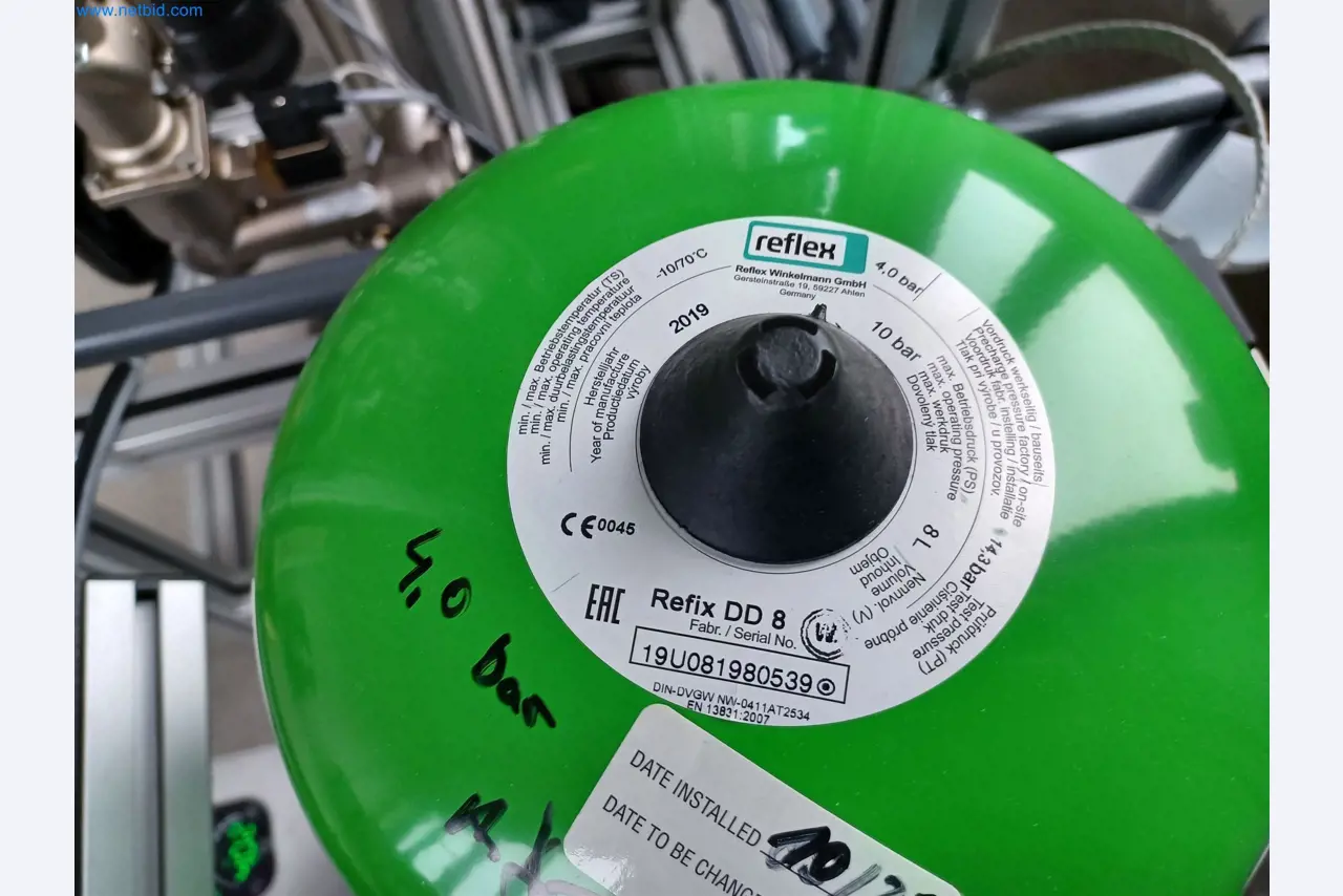 Laboratory equipment / Extensive storage technology and inventories / Osmosis systems and much more.-12