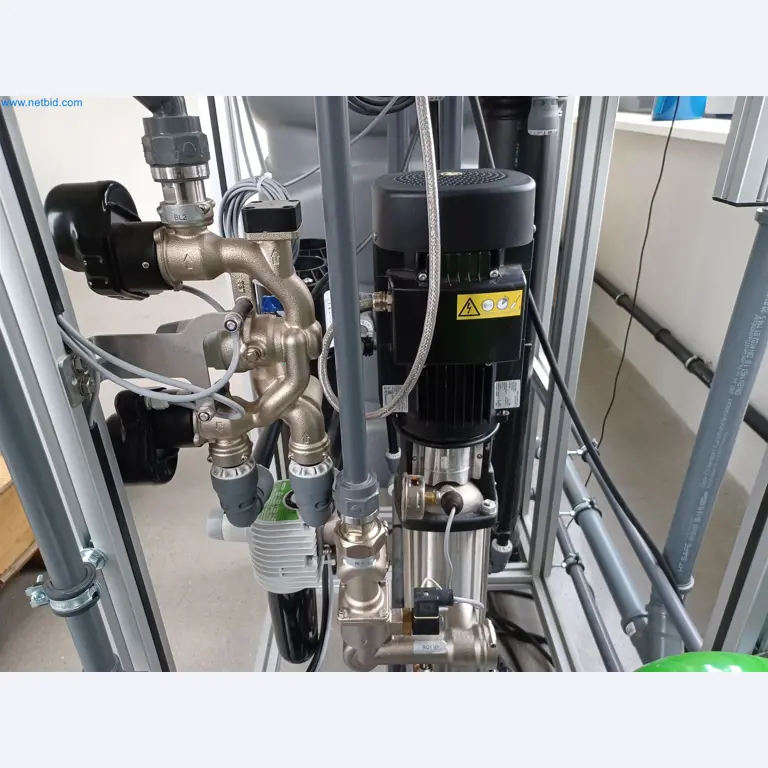 Laboratory equipment / Extensive storage technology and inventories / Osmosis systems and much more.-13