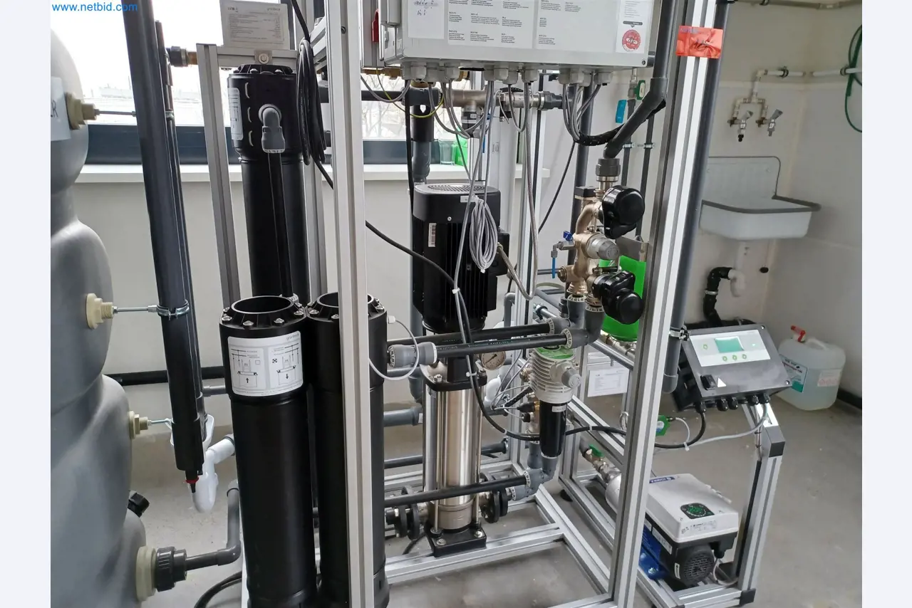 Laboratory equipment / Extensive storage technology and inventories / Osmosis systems and much more.-1