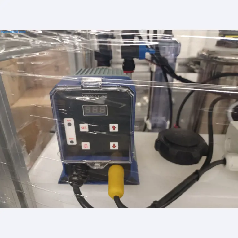 Laboratory equipment / Extensive storage technology and inventories / Osmosis systems and much more.-4