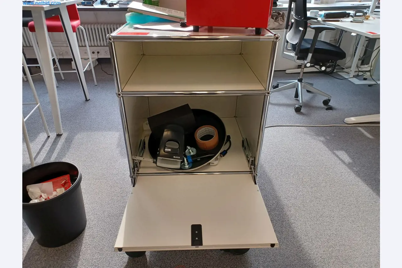 Laboratory equipment / Extensive storage technology and inventories / Osmosis systems and much more.-3