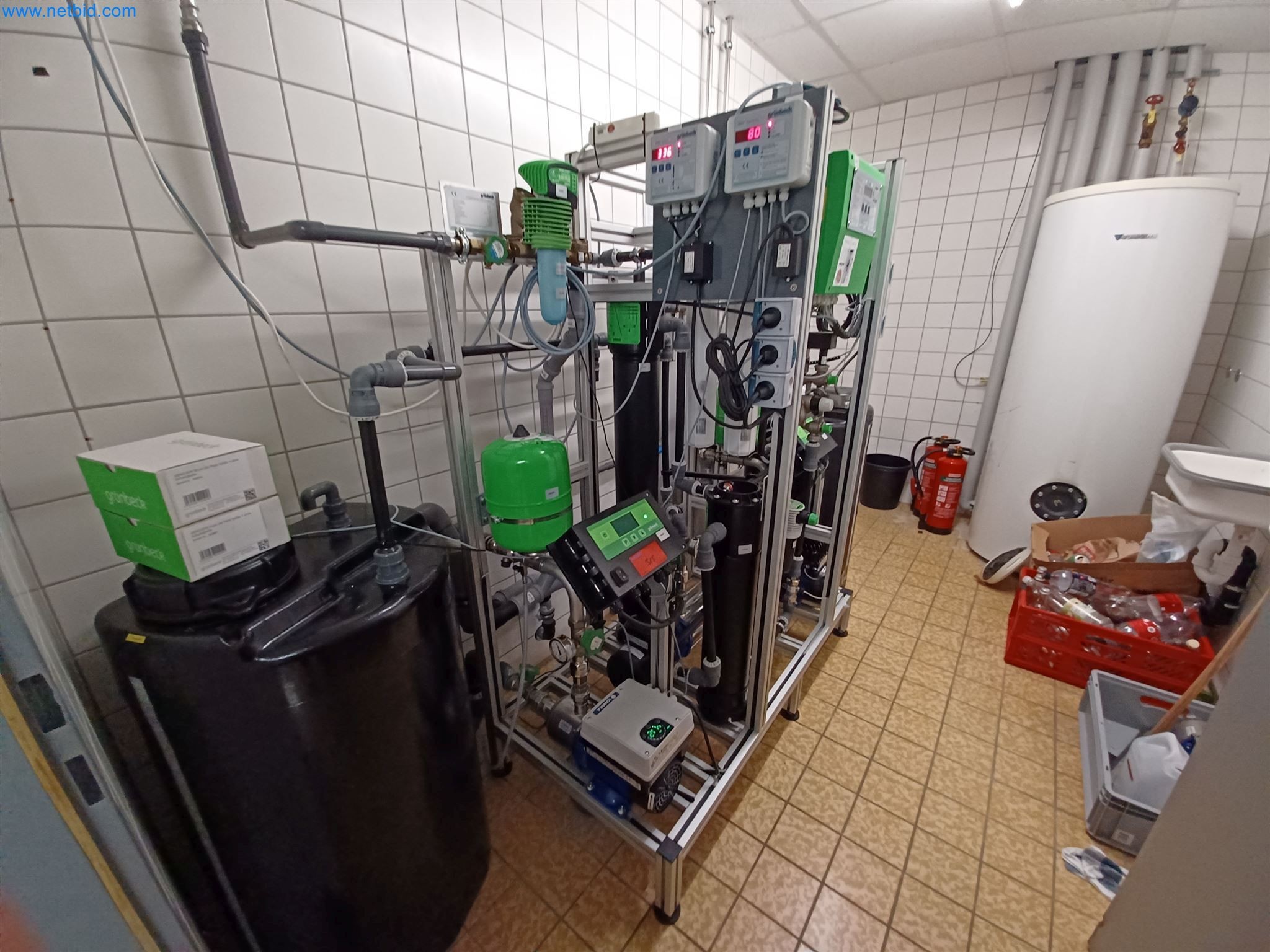 Laboratory equipment / Extensive storage technology and inventories / Osmosis systems and much more.-11