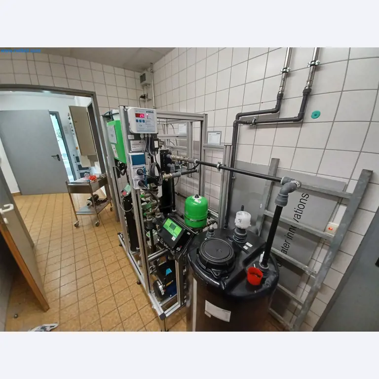 Laboratory equipment / Extensive storage technology and inventories / Osmosis systems and much more.-9