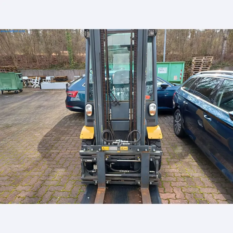 Laboratory equipment / Extensive storage technology and inventories / Osmosis systems and much more.-2