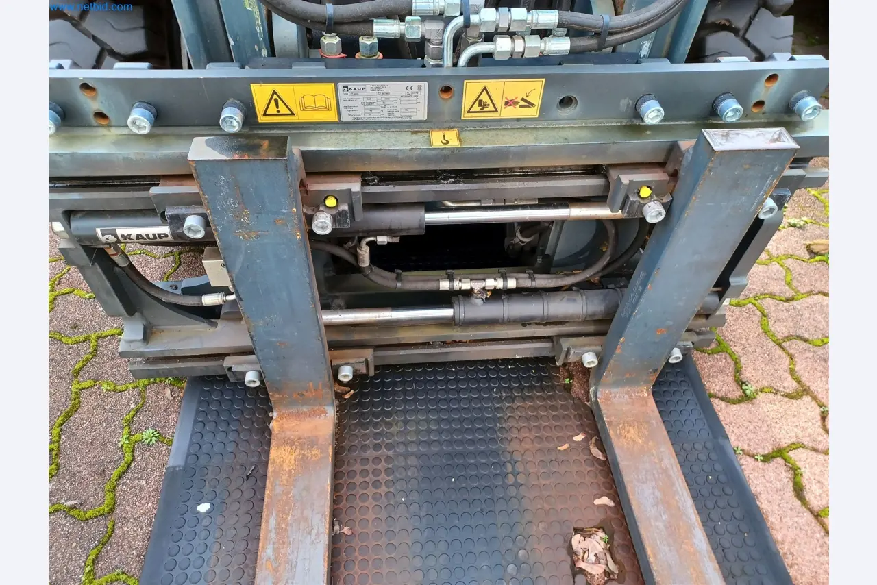 Laboratory equipment / Extensive storage technology and inventories / Osmosis systems and much more.-3