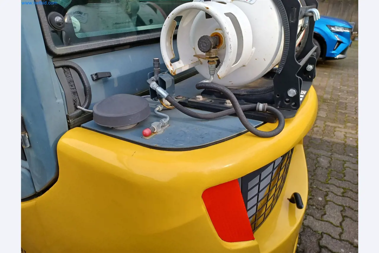 Laboratory equipment / Extensive storage technology and inventories / Osmosis systems and much more.-7