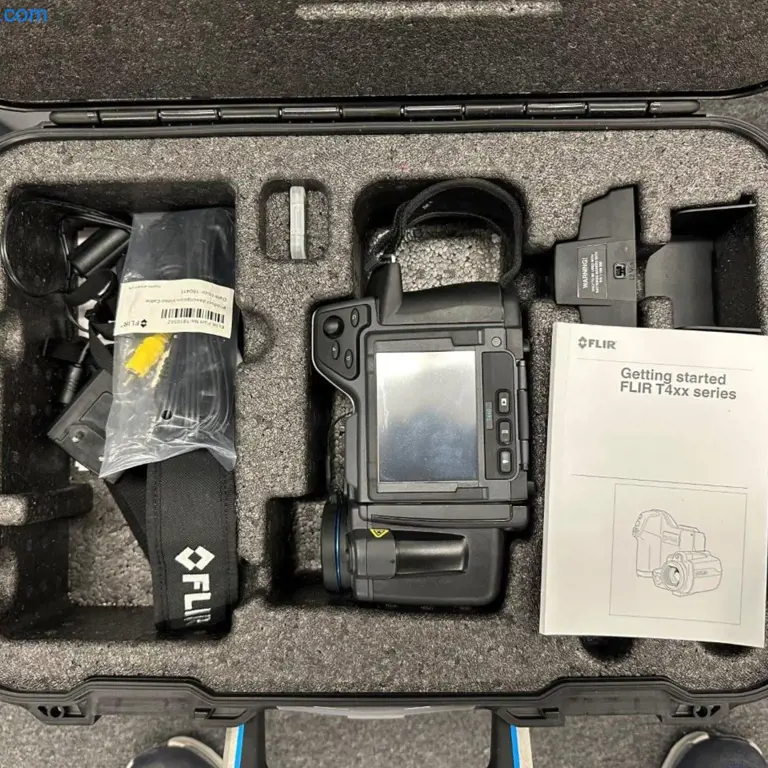 Infrared thermal imaging camera FLIR T62101