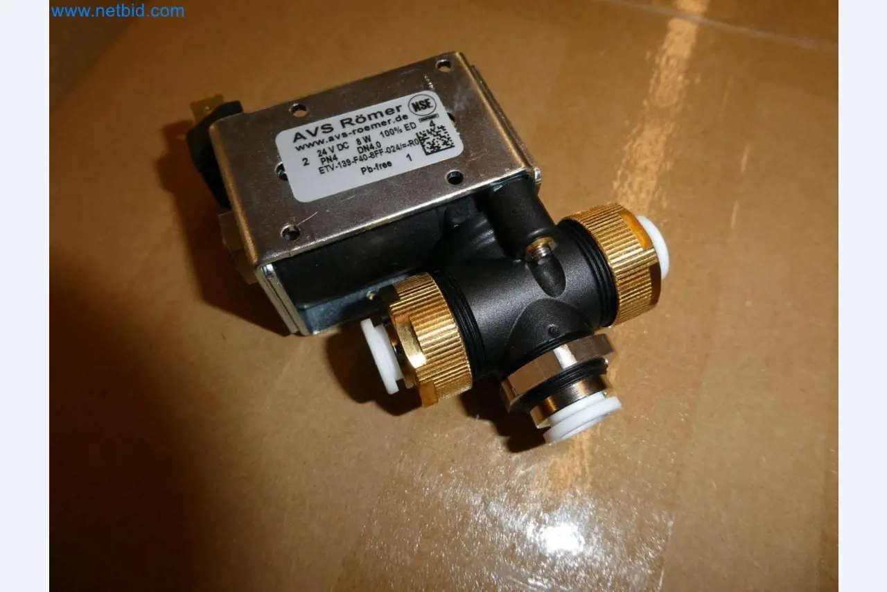 Laboratory equipment / Extensive storage technology and inventories / Osmosis systems and much more.-1