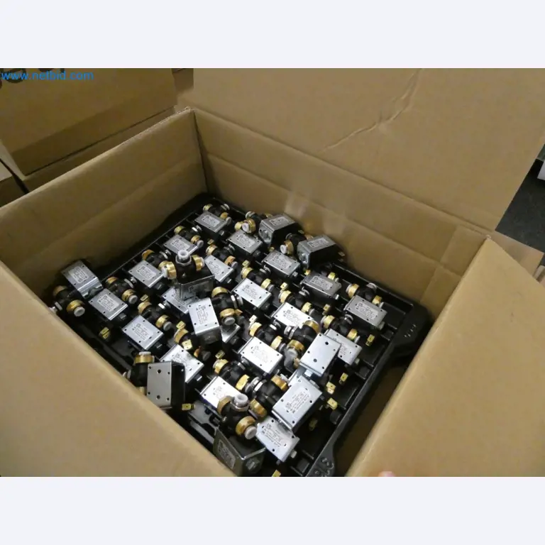 Laboratory equipment / Extensive storage technology and inventories / Osmosis systems and much more.-6