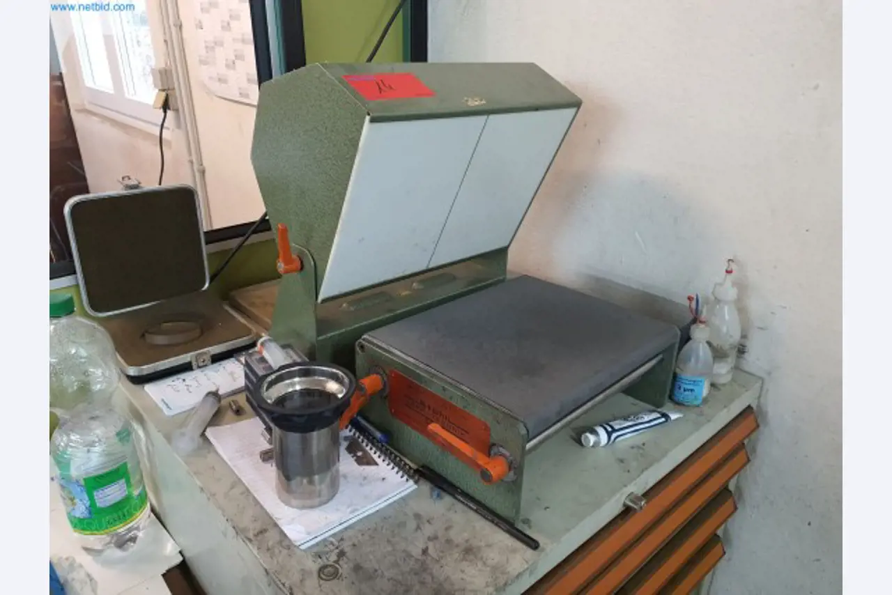 Machines from the metalworking and surface technology sector-4