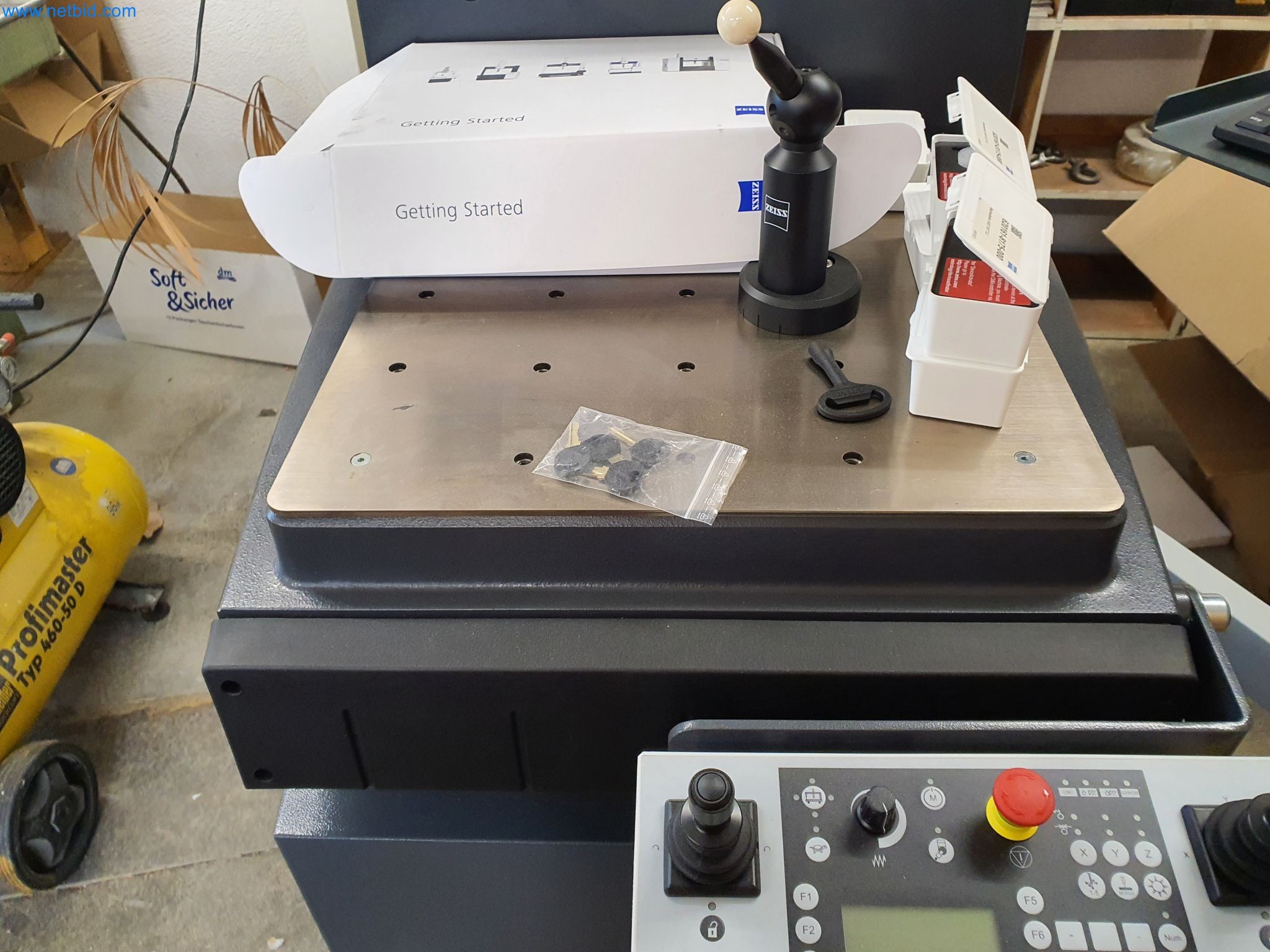 Maszyny z sektora obróbki metali i technologii powierzchni-12