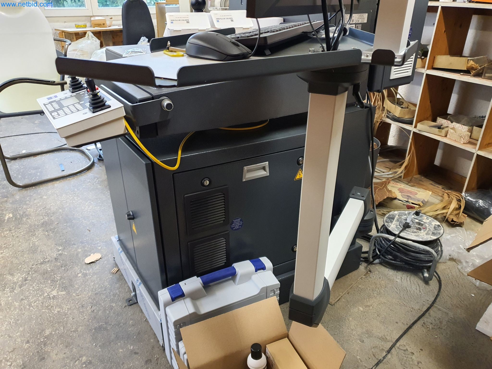 Maszyny z sektora obróbki metali i technologii powierzchni-5