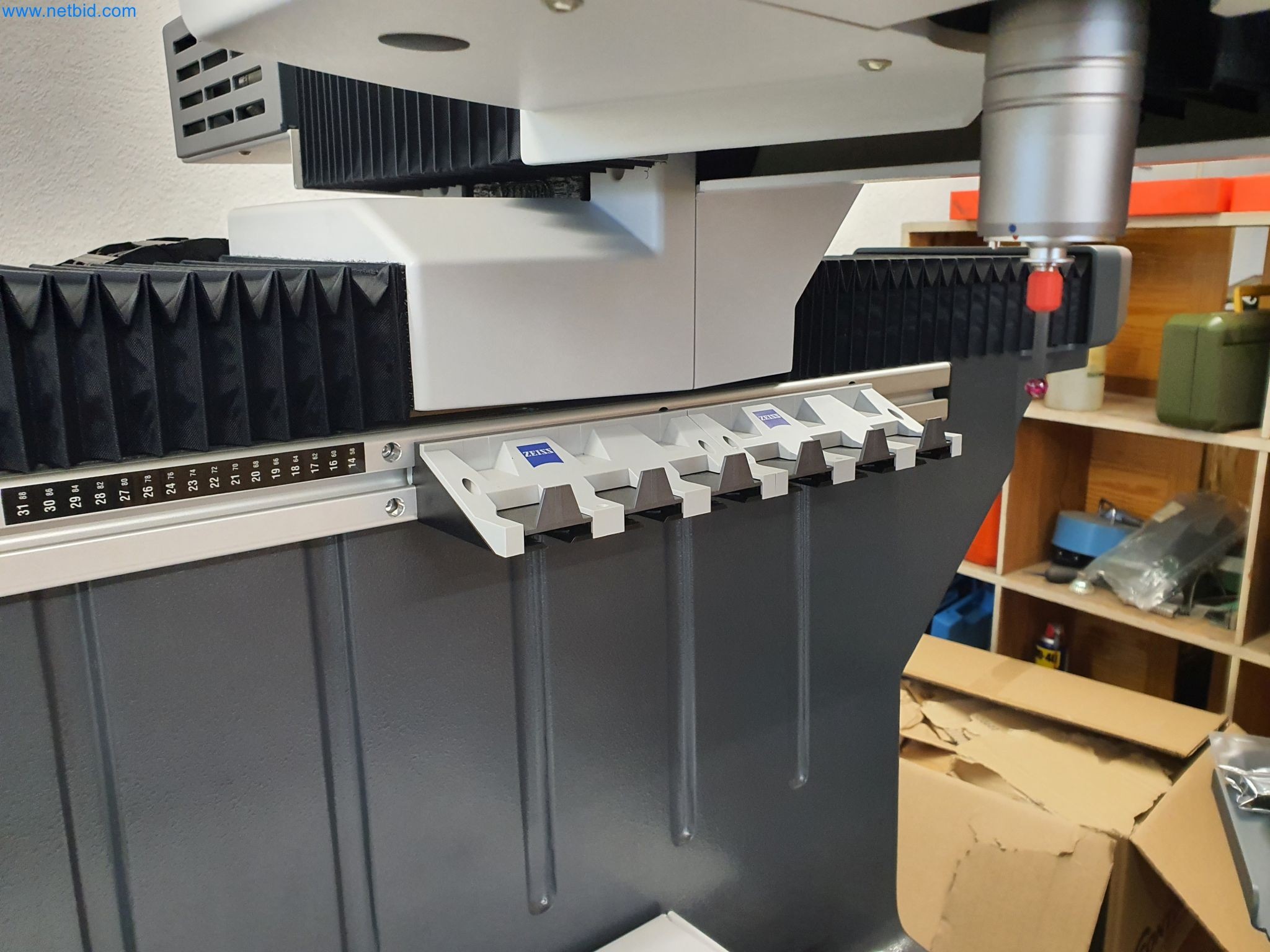 Maszyny z sektora obróbki metali i technologii powierzchni-9