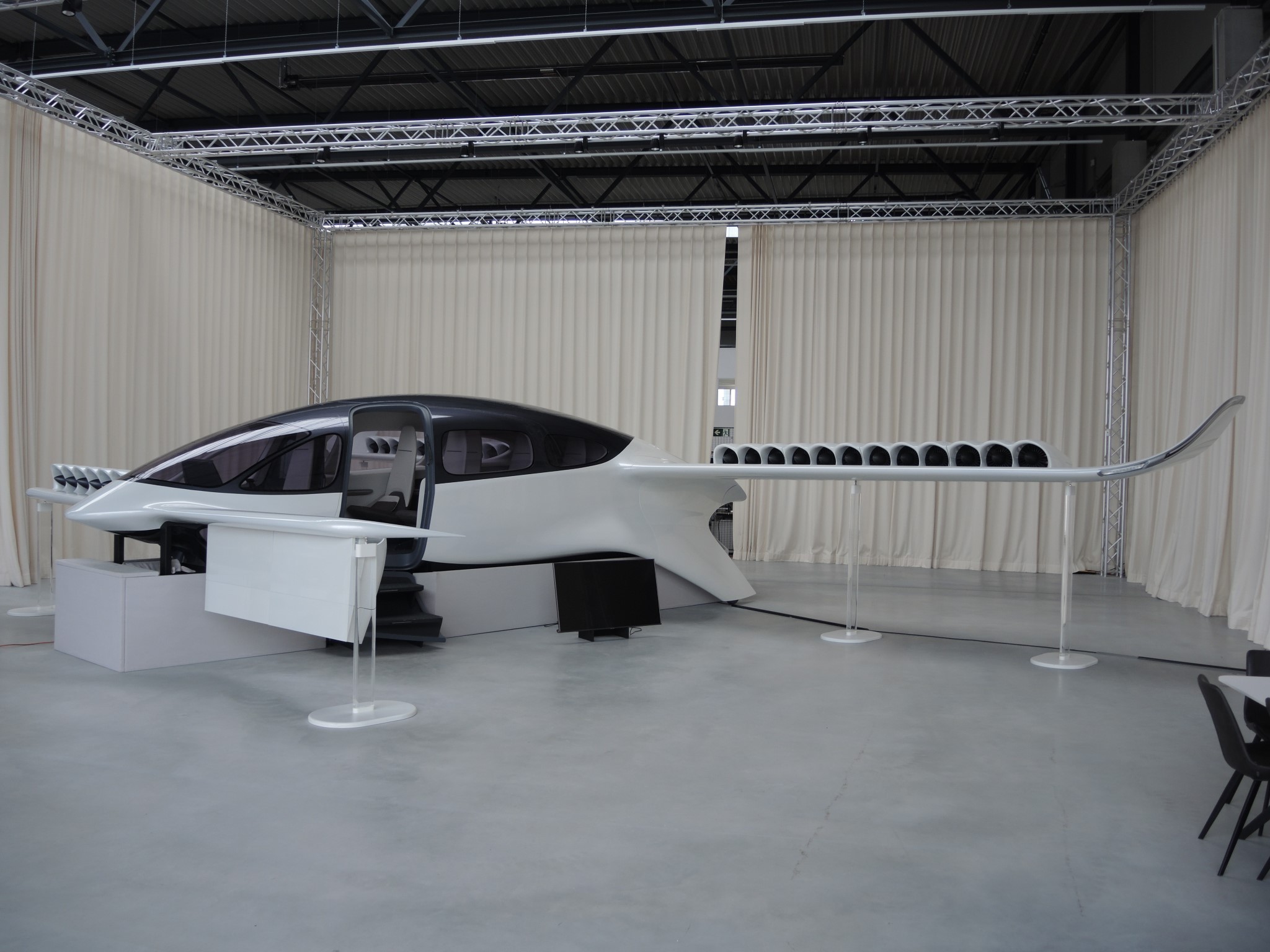 LILIUM eAircraft GmbH / LILIUM GmbH; machines, test systems and operating equipment for the production of eVTOLs-1