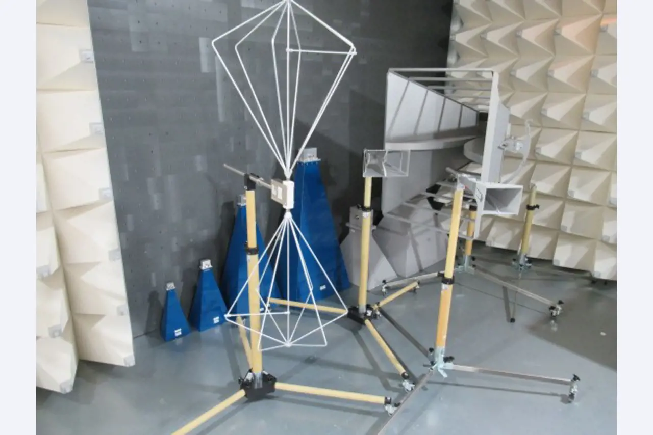 LILIUM eAircraft GmbH / LILIUM GmbH; máquinas, sistemas de prueba y equipos operativos para la producción de eVTOLs-20