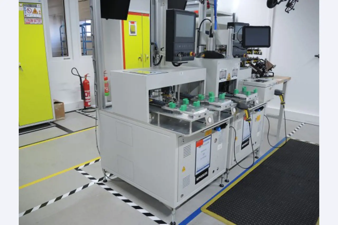 LILIUM eAircraft GmbH / LILIUM GmbH; máquinas, sistemas de prueba y equipos operativos para la producción de eVTOLs-4