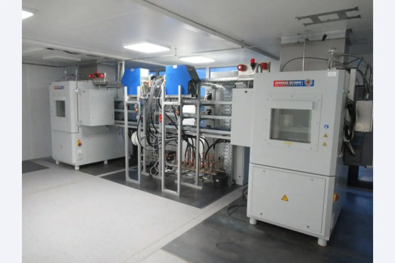 LILIUM eAircraft GmbH / LILIUM GmbH; máquinas, sistemas de prueba y equipos operativos para la producción de eVTOLs-5