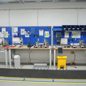 2 Werkbänke Eurokraft/Rau