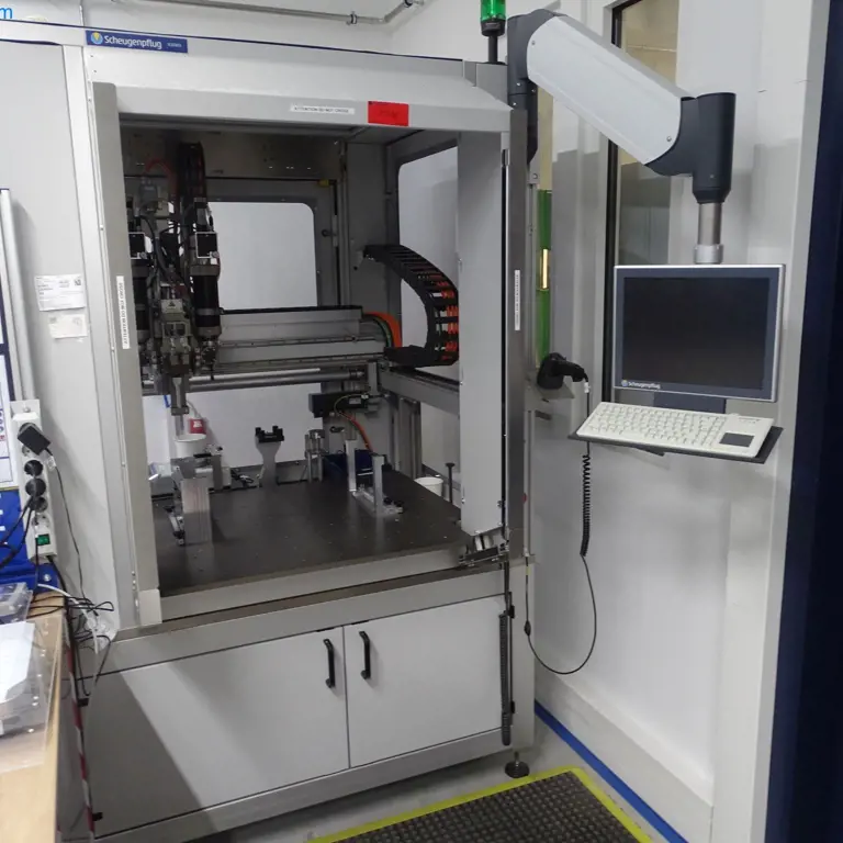 Klebstoff-/Dichtungsmittel-Auftragsmaschine (MP00011) Scheugenpflug CNCell 1400x1200 Dispensing Machine Station 010