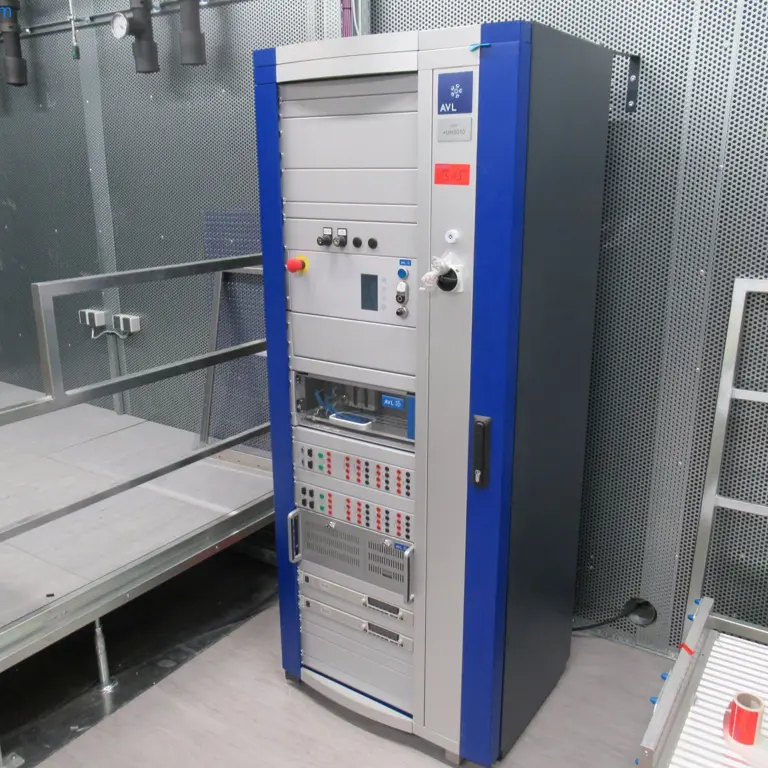 Automatisierungsschrank AVL PUMA Automation Cabinet