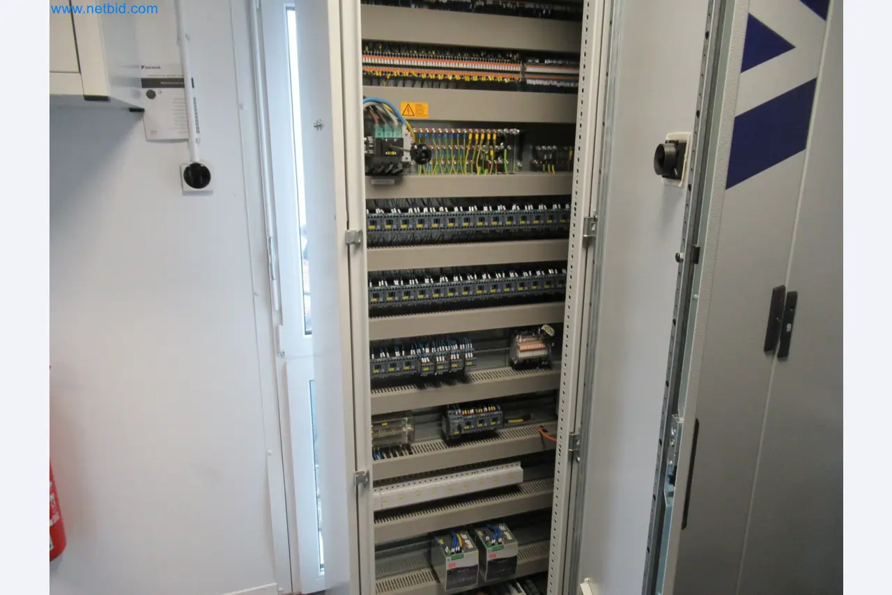 LILIUM eAircraft GmbH / LILIUM GmbH ; machines, installations d'essai et équipements d'exploitation pour la fabrication d'eVTOL-7