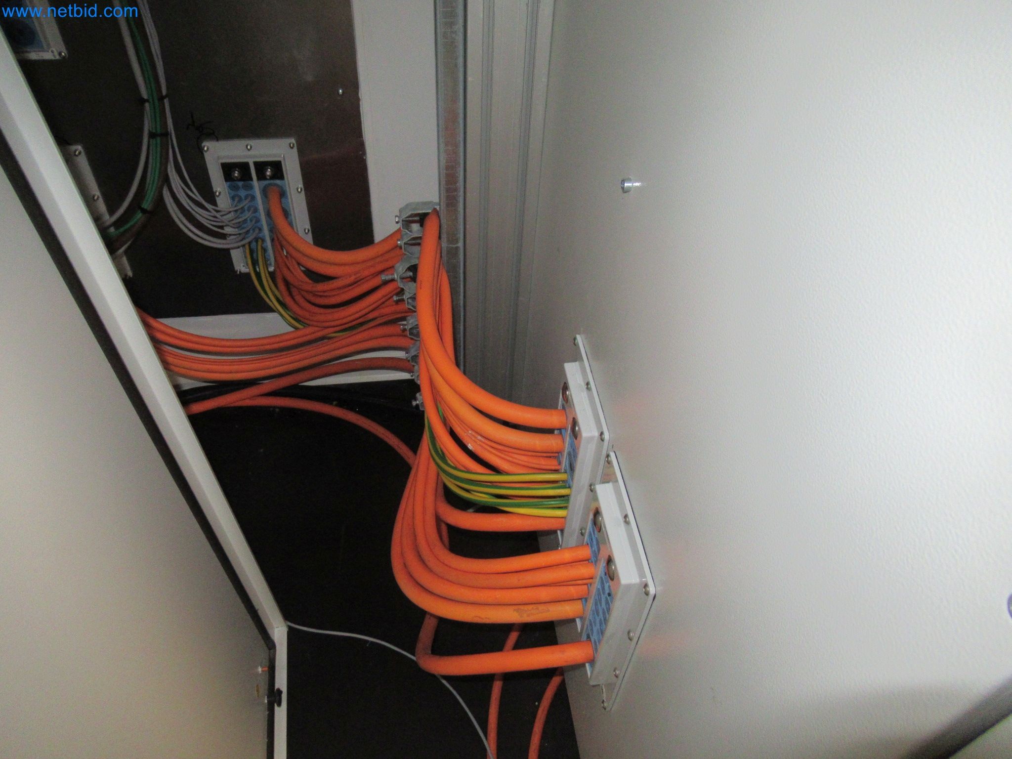 LILIUM eAircraft GmbH / LILIUM GmbH ; machines, installations d'essai et équipements d'exploitation pour la fabrication d'eVTOL-6