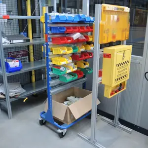 Sortimentwagen m. Lagersichtkästen u. Inhalt