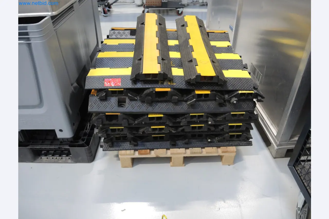 LILIUM eAircraft GmbH / LILIUM GmbH; machines, test systems and operating equipment for the production of eVTOLs-1