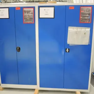 4 Stahlblechschränke